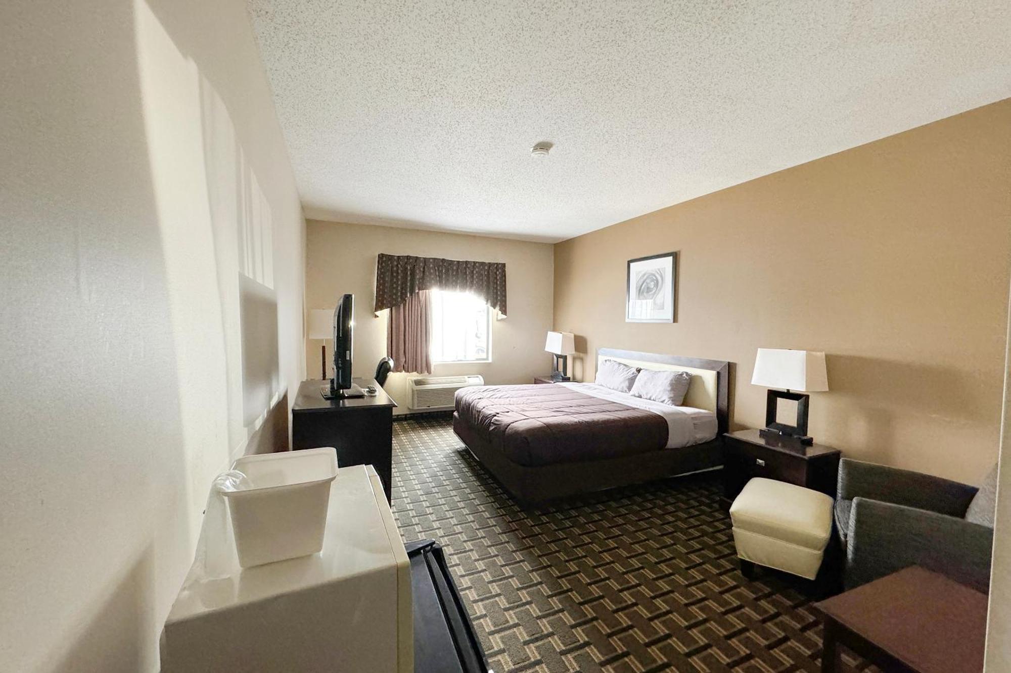 FairBridge Inn&Suites Batavia-Darien Amusement Park Extérieur photo