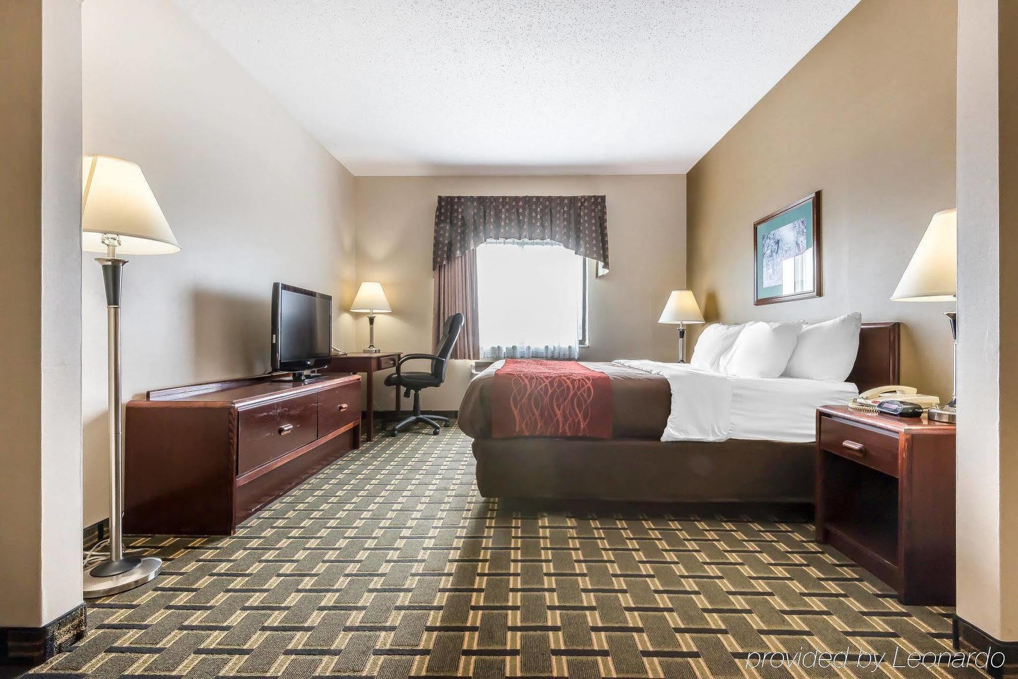 FairBridge Inn&Suites Batavia-Darien Amusement Park Extérieur photo