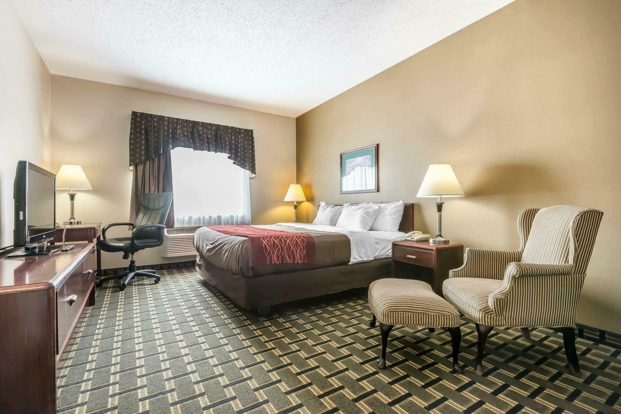 FairBridge Inn&Suites Batavia-Darien Amusement Park Extérieur photo
